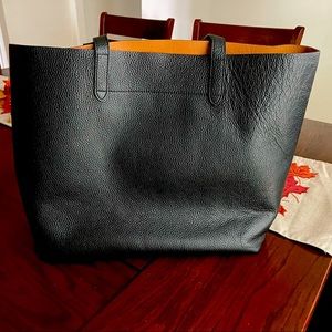 Cuyana Classic Structured Leather Tote